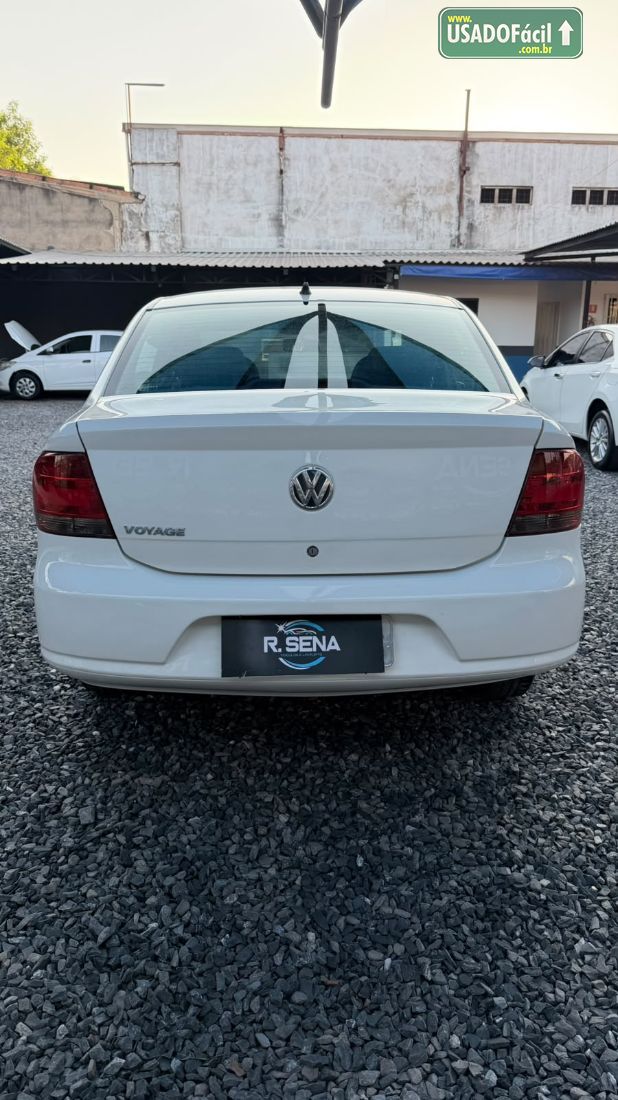 Volkswagen Voyage City 1.0 Mi Total Flex 2010/2011 — foto 6 de 14