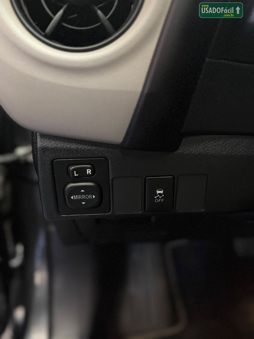 Toyota Corolla GLi 1.8 Automático Flex 2017/2018 — foto 11 de 17