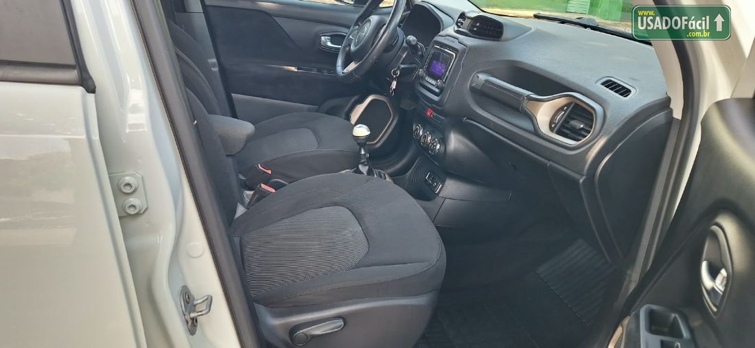 Jeep Renegade Sport 1.8 4x2 Mecânico Flex 2015/2016 — foto 9 de 10