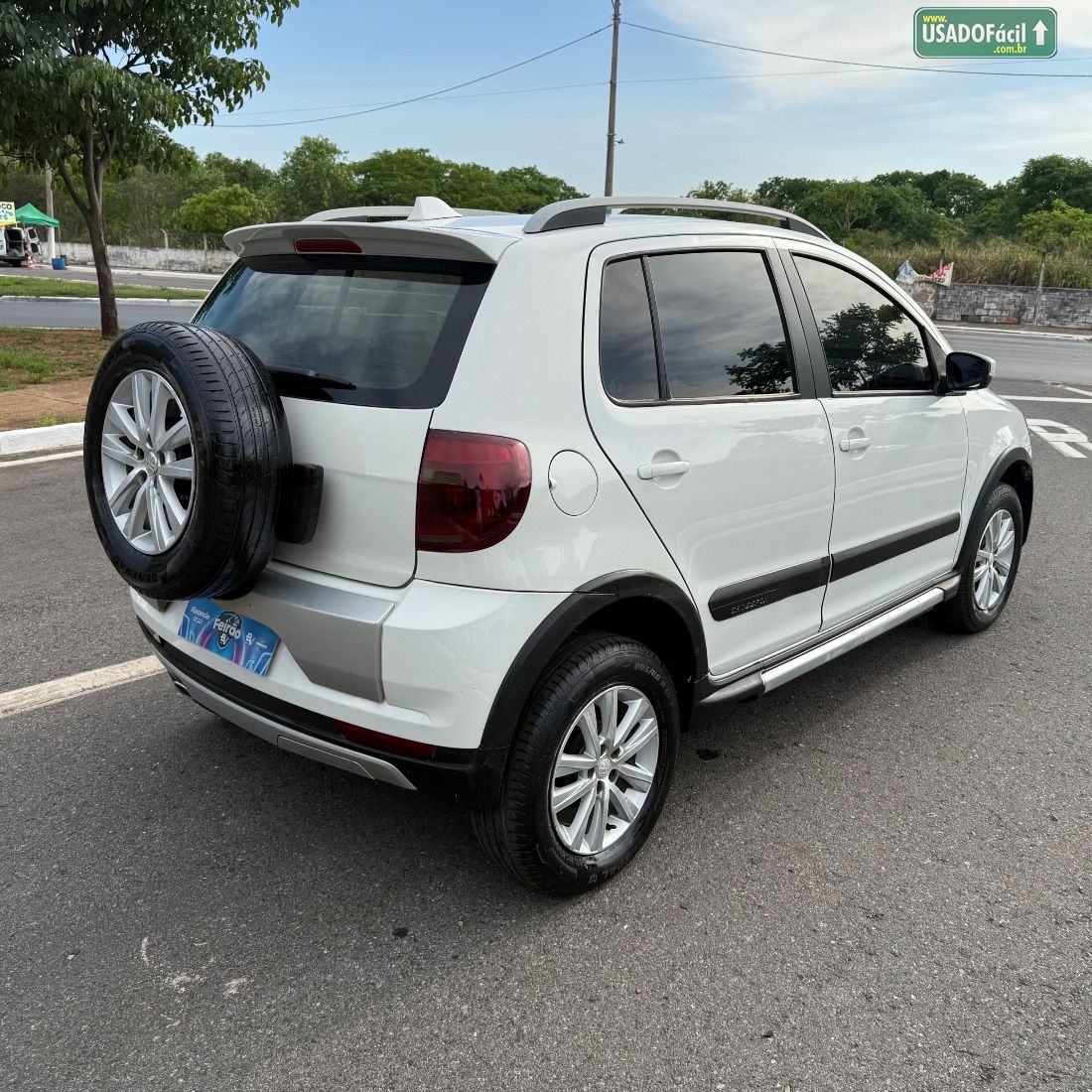 Volkswagen CrossFox 1.6 Mi Total Flex 2012/2013 — foto 4 de 10