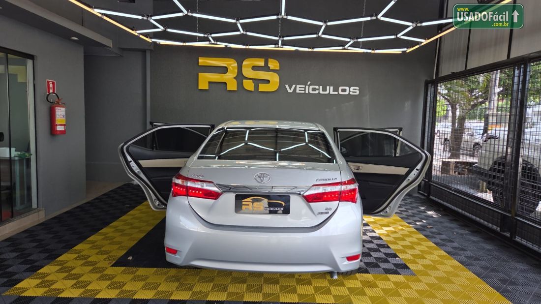 Toyota Corolla Altis 2.0 Automático Flex 2014/2015 — foto 4 de 7