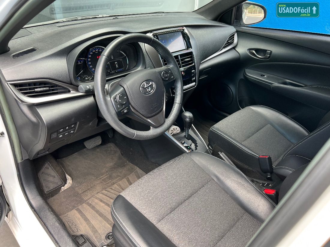 Toyota Yaris Hatch XS 1.5 Automático Flex 2022/2023 — foto 8 de 15