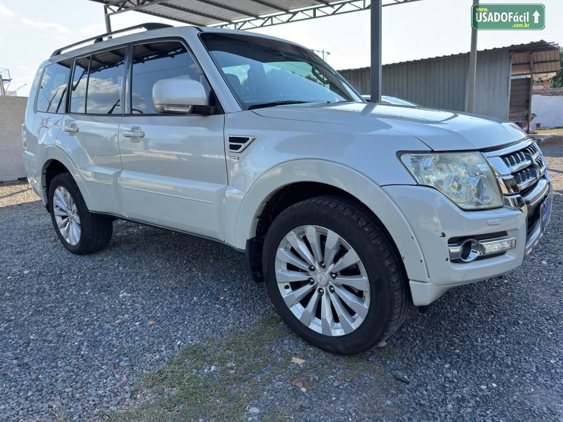 Mitsubishi Pajero HPE 3.2 4x4 Turbo Intercooler Automático Diesel 2015/2016 — foto 6 de 15