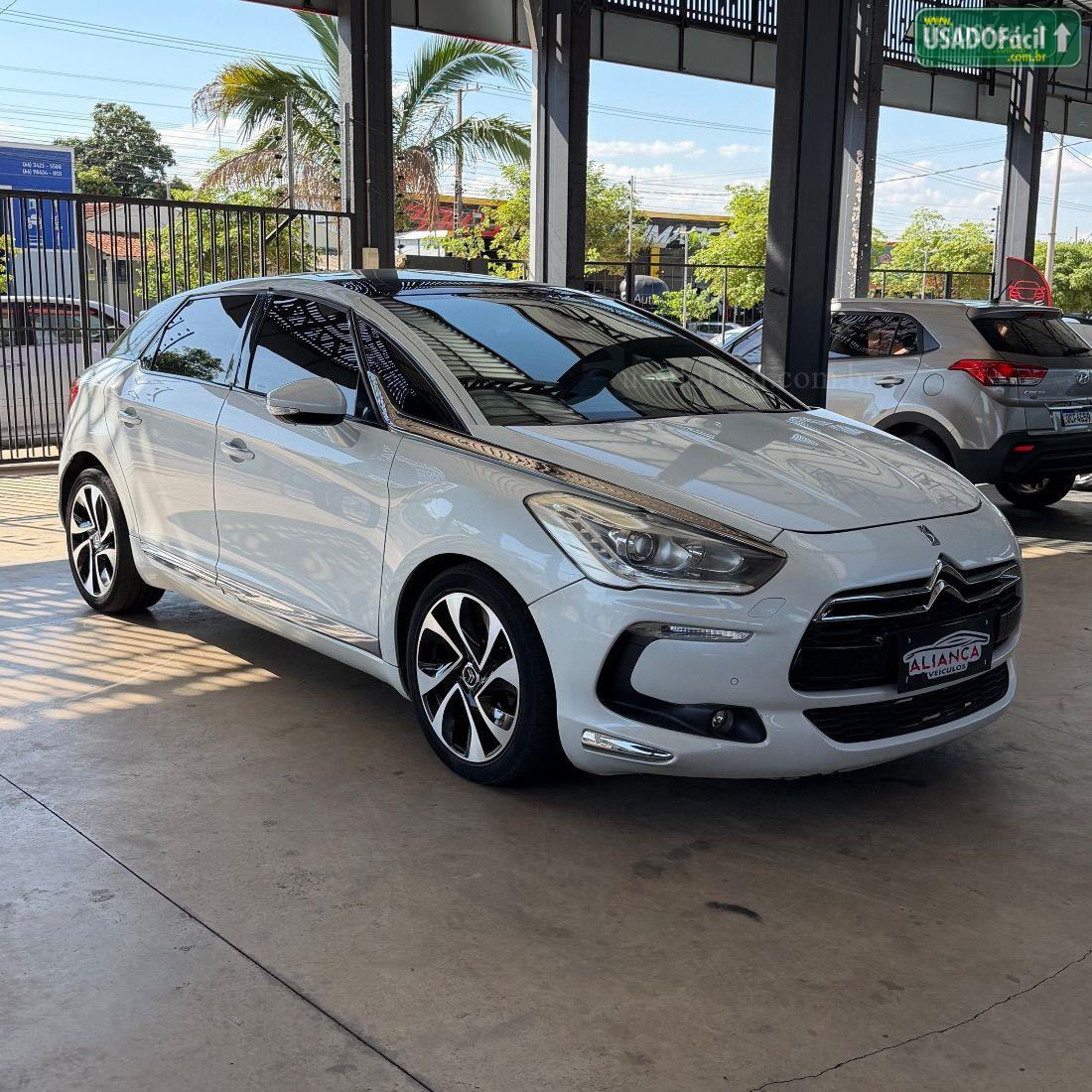 CITROEN DS5 1.6 Turbo Automático 5P 2013/2014 — foto 3 de 10