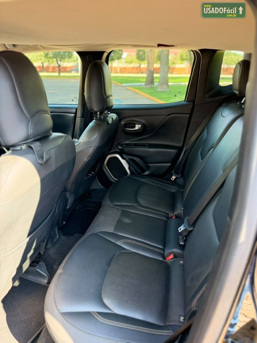 Jeep Renegade Longitude 1.8 4x2 Automático Flex 2015/2016 — foto 7 de 7