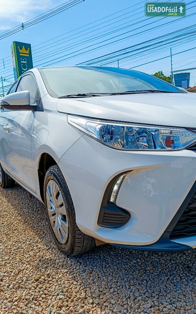 Toyota Yaris Hatch XL 1.5 Automático Flex 2023/2024 — foto 7 de 16
