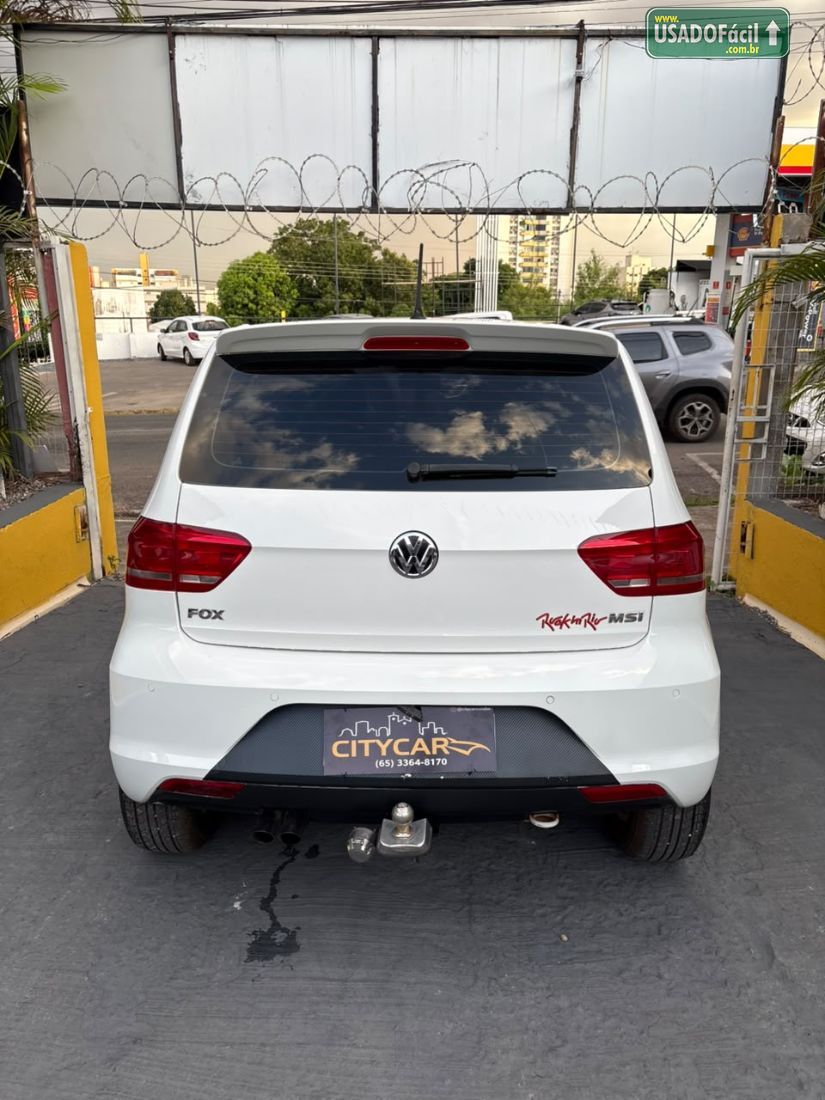 Volkswagen Fox Comfortline 1.6 4P Flex 2015/2015 — foto 7 de 10