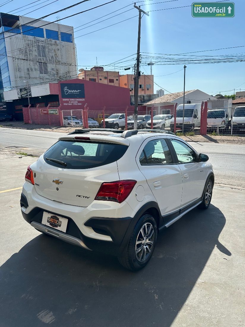 CHEVROLET/GM Onix Hatch Activ 1.4 Mecânico Flex 2016/2017 — foto 5 de 13