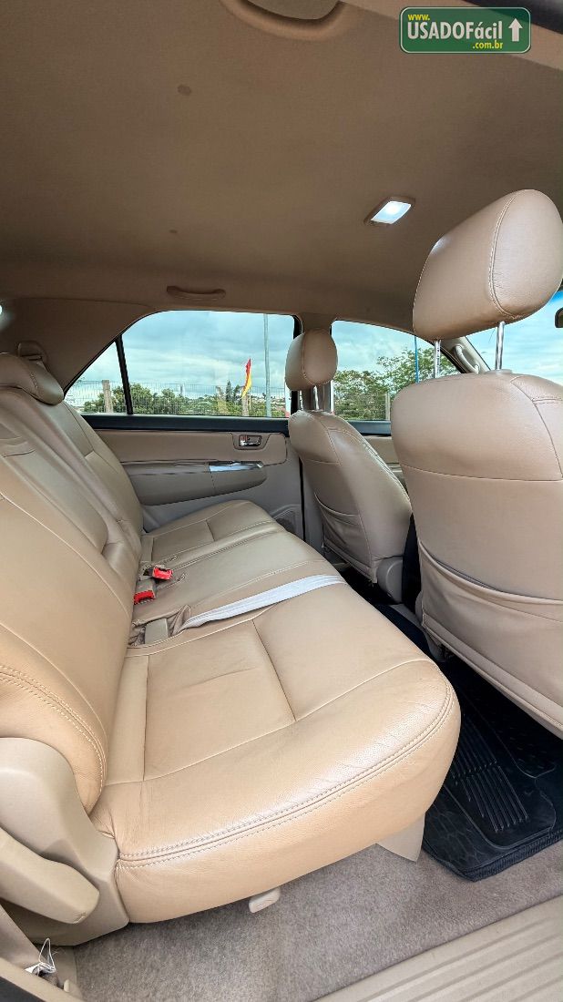 Toyota Hilux SW4 SR 2.7 4X2 Flex Automático 2015/2015 — foto 10 de 11