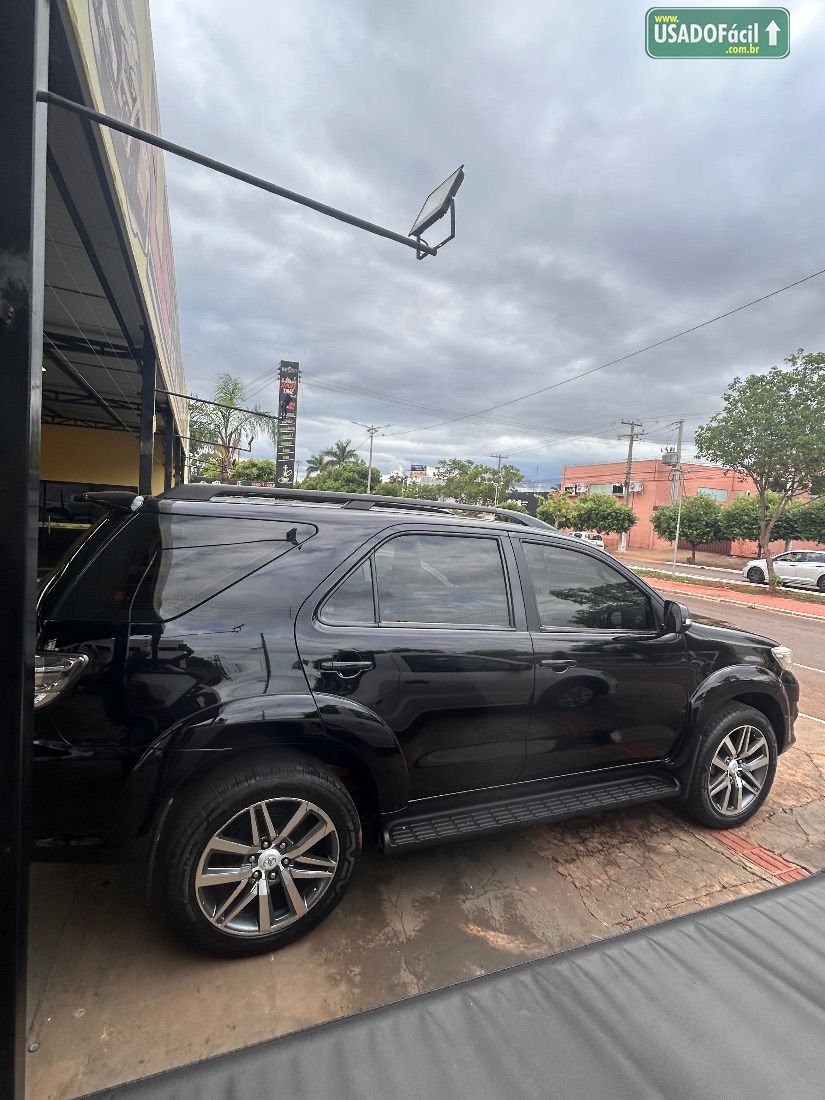Toyota Hilux SW4 SR 2.7 4X2 Flex Automático 2015/2015 — foto 6 de 11