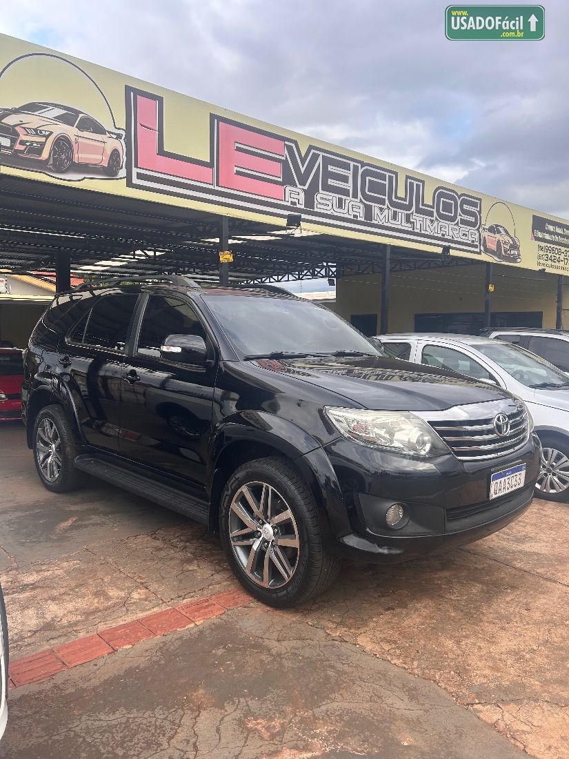 Toyota Hilux SW4 SR 2.7 4X2 Flex Automático 2015/2015 — foto 8 de 11