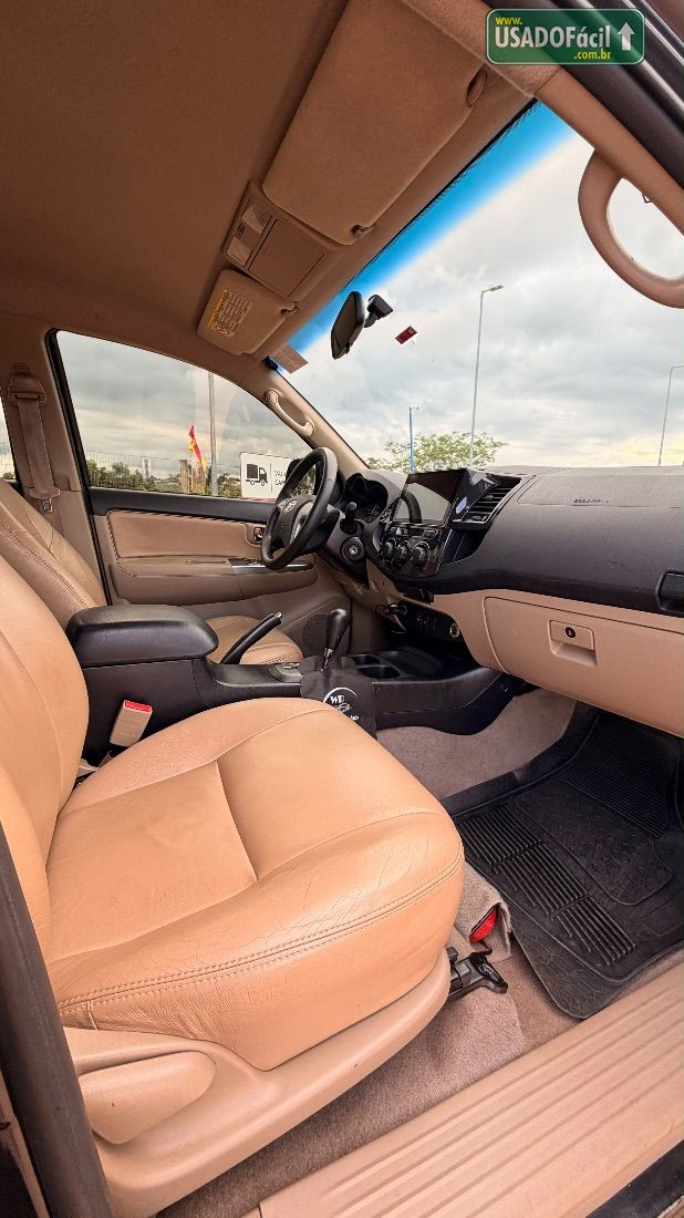 Toyota Hilux SW4 SR 2.7 4X2 Flex Automático 2015/2015 — foto 9 de 11
