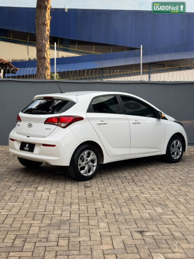 Hyundai HB20 Hatch Comfort Plus 1.6 Automático Flex 2019/2019 — foto 8 de 19