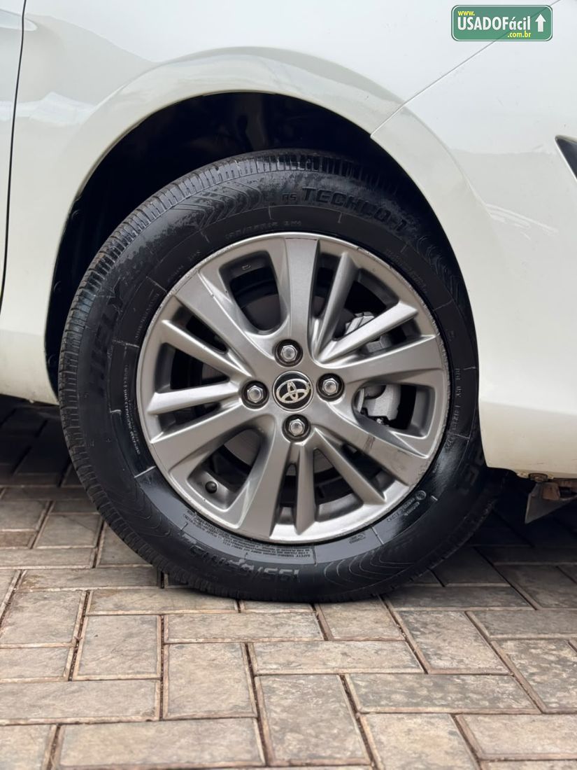 Toyota Yaris Hatch XL Plus Connect 1.5 Automático Flex 2019/2020 — foto 11 de 19