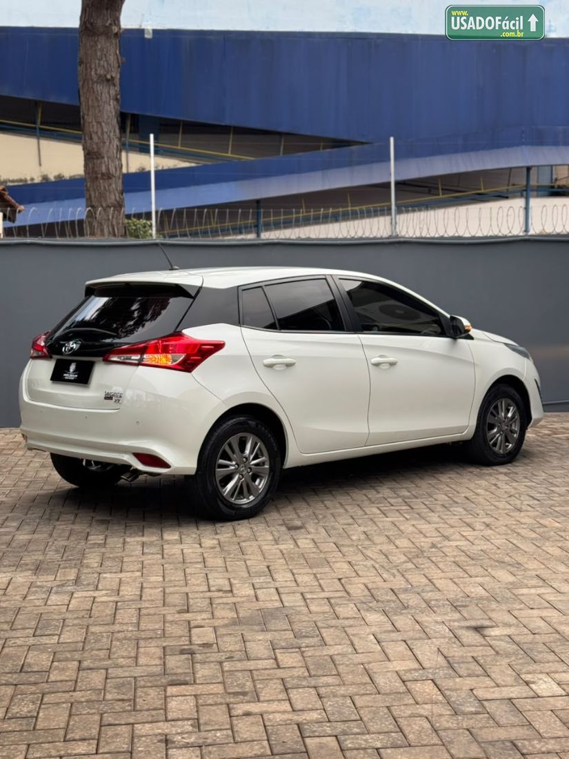 Toyota Yaris Hatch XL Plus Connect 1.5 Automático Flex 2019/2020 — foto 5 de 19