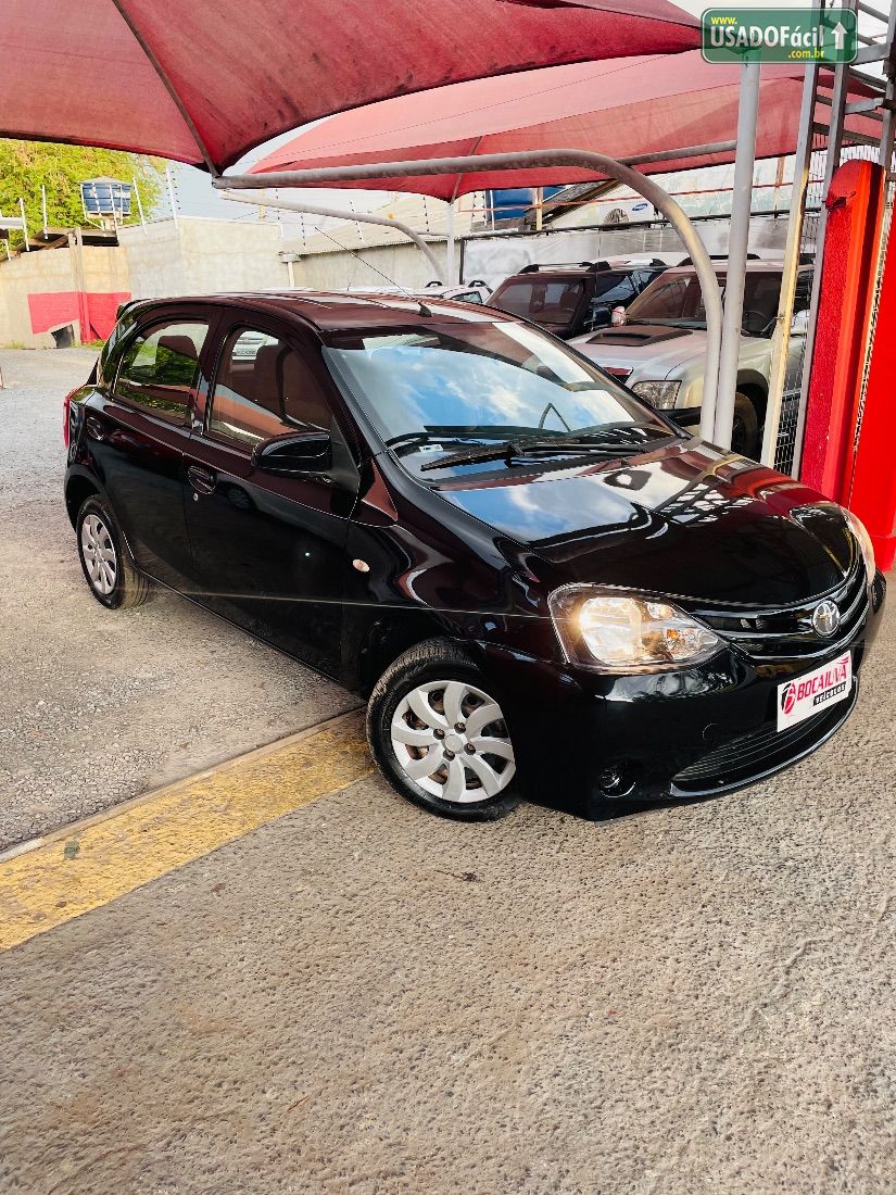 Toyota Etios Hatch X 1.3 Mecânico Flex 2013/2014 — foto 5 de 8