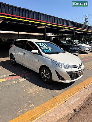 Toyota Yaris Hatch XL Live 1.3 Automático Flex