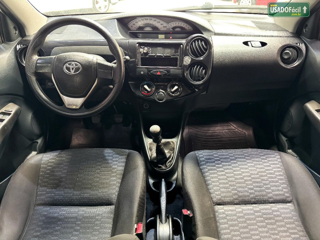 Toyota Etios Hatch X 1.3 Mecânico Flex 2015/2015 — foto 8 de 8