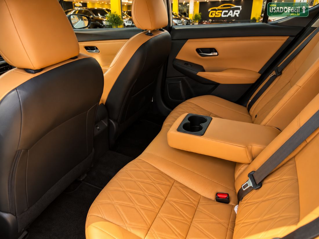 Nissan Sentra Exclusive Interior Premium 2.0 Automático 2025/2026 — foto 12 de 17
