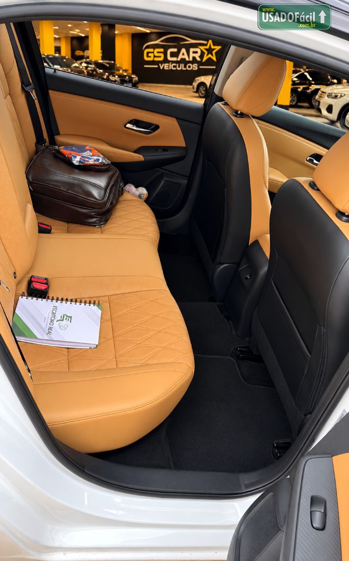 Nissan Sentra Exclusive Interior Premium 2.0 Automático 2025/2026 — foto 8 de 9