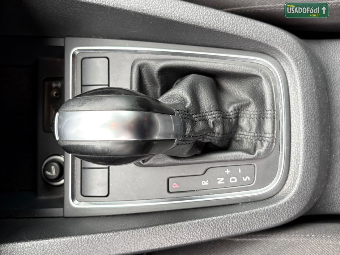Volkswagen Jetta Comfortline 1.4 TSI Automático 2016/2017 — foto 11 de 13