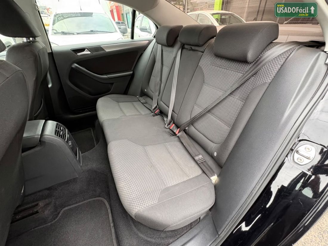 Volkswagen Jetta Comfortline 1.4 TSI Automático 2016/2017 — foto 13 de 13
