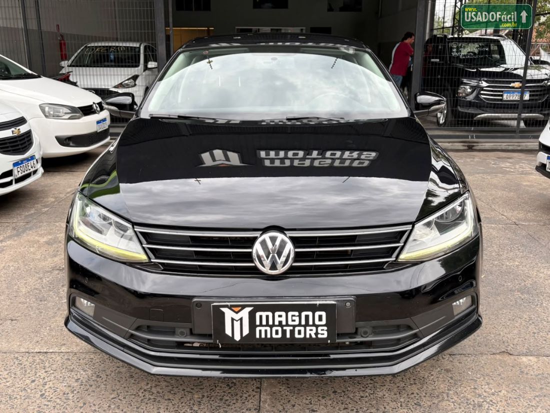 Volkswagen Jetta Comfortline 1.4 TSI Automático 2016/2017 — foto 2 de 13