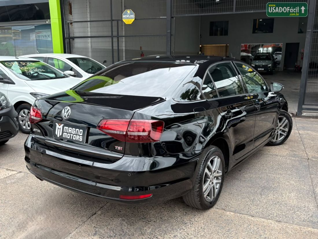 Volkswagen Jetta Comfortline 1.4 TSI Automático 2016/2017 — foto 4 de 13
