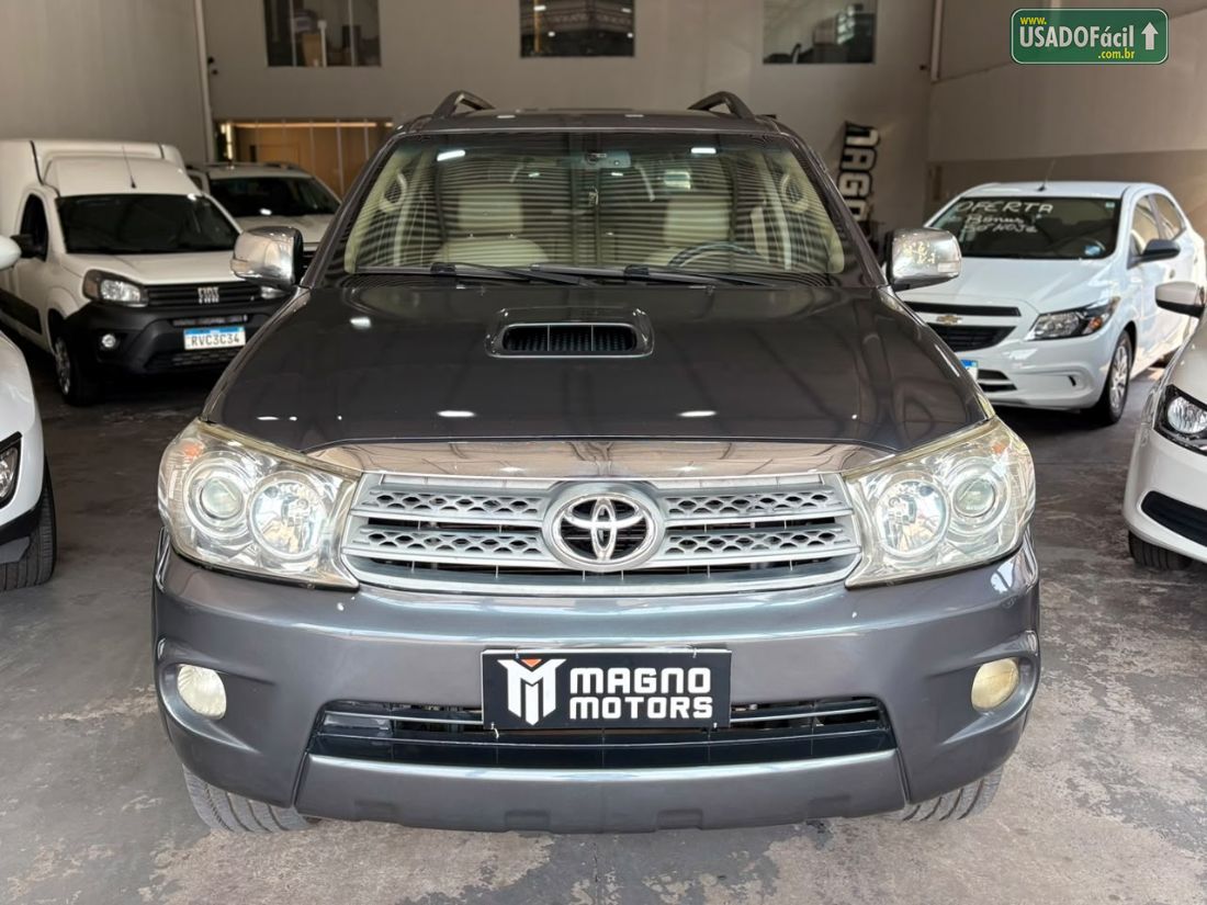 Toyota Hilux SW4 SRV D4-D 3.0 4x4 TDI Automático Diesel 2009/2009 — foto 2 de 15