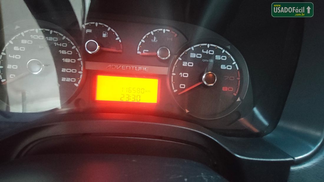 Fiat Strada Adventure CD 1.8 Flex 2014/2014 — foto 6 de 10