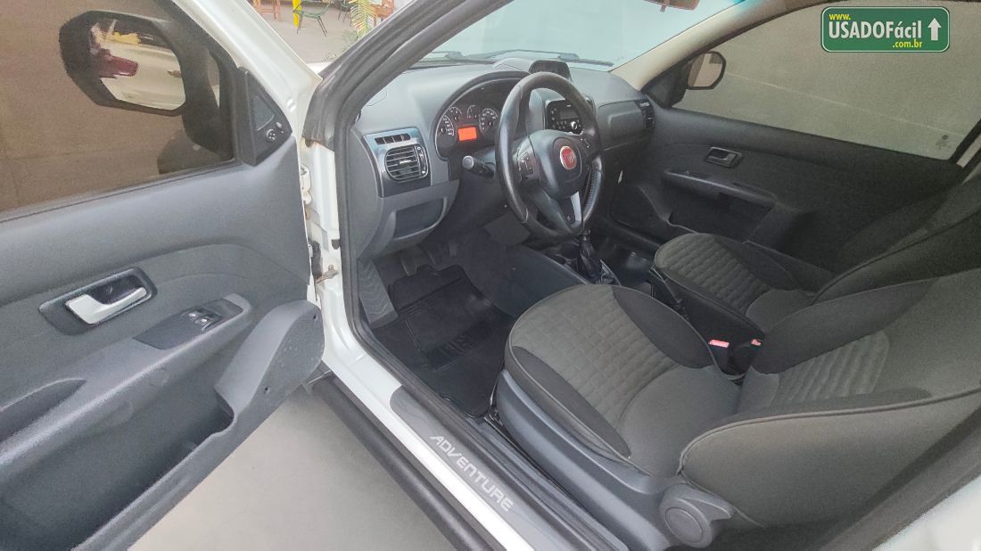 Fiat Strada Adventure CD 1.8 Flex 2014/2014 — foto 7 de 10