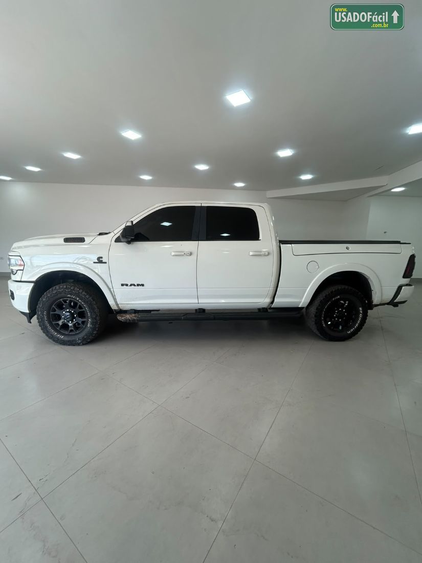 RAM Ram 3500 Laramie CD 6.7 Turbo 4x4 Diesel 2022/2022 — foto 2 de 15