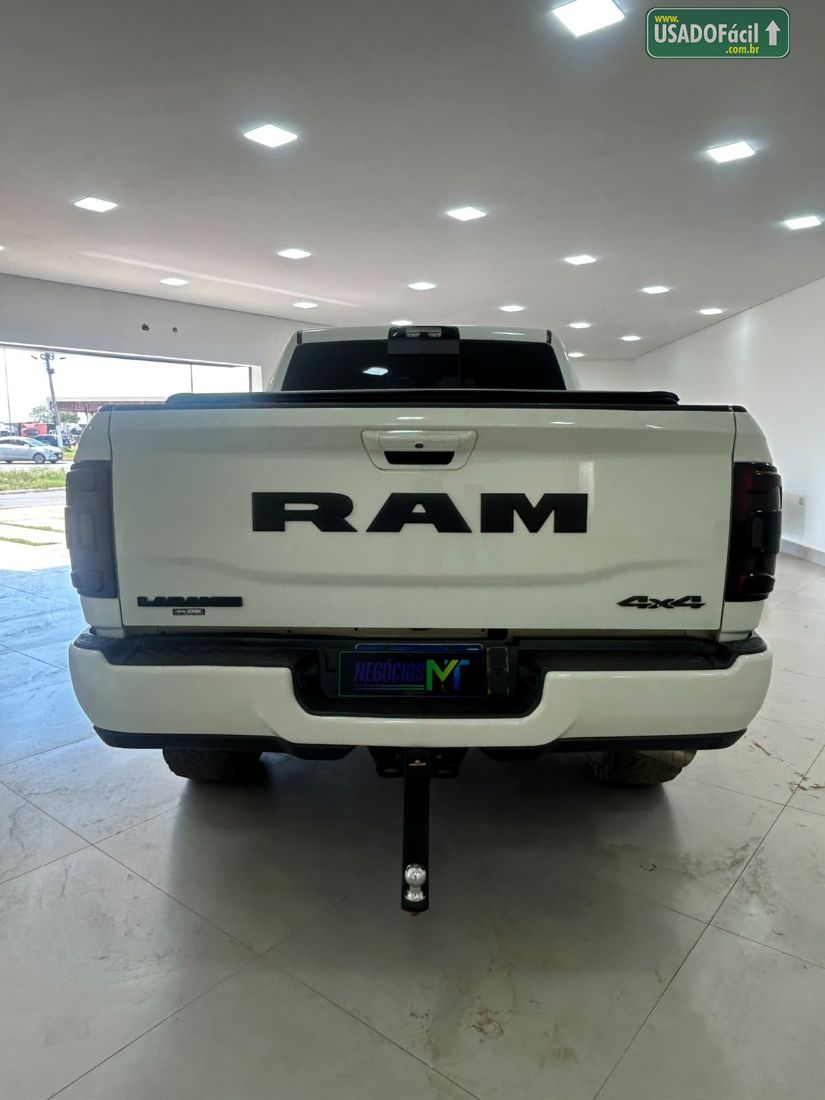 RAM Ram 3500 Laramie CD 6.7 Turbo 4x4 Diesel 2022/2022 — foto 6 de 15