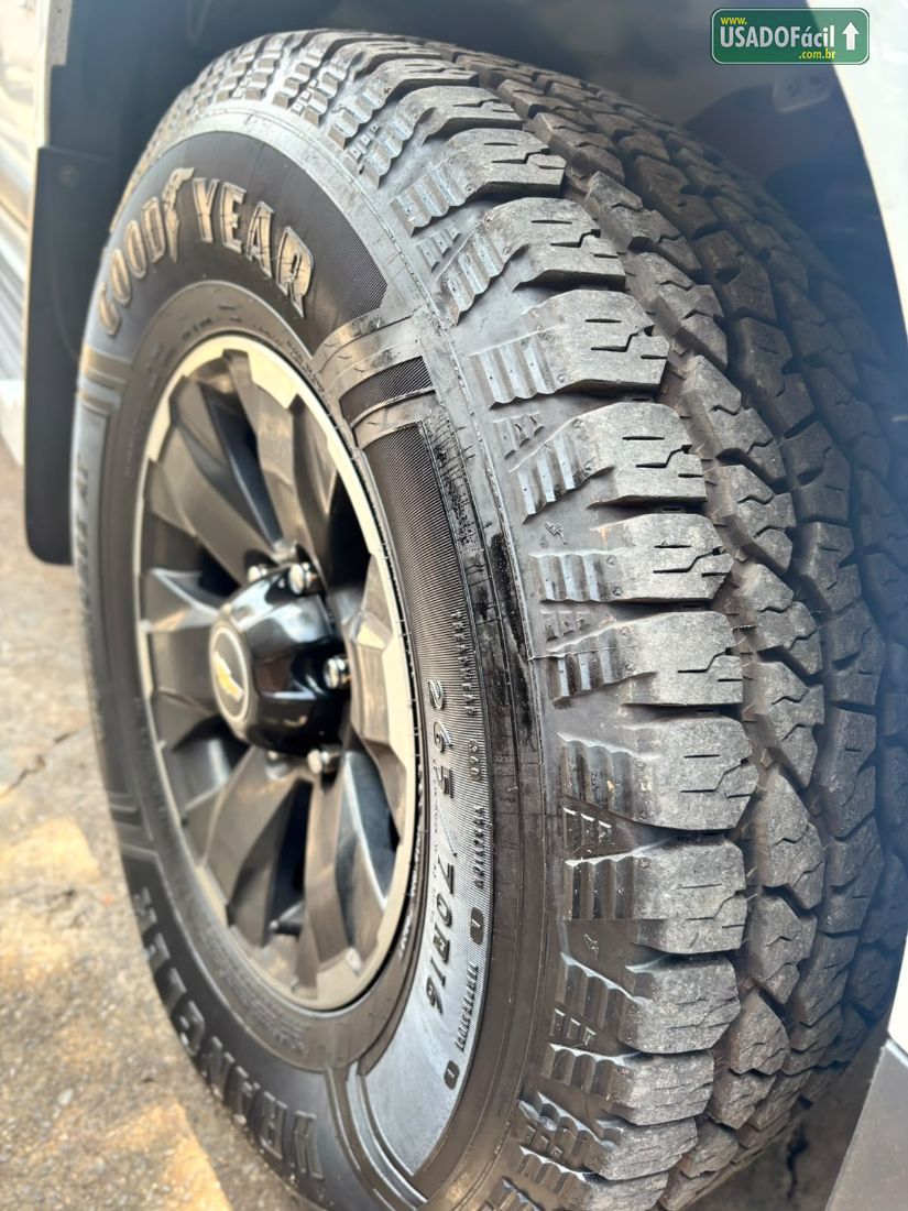 CHEVROLET/GM S10 LS CD 2.8 4x4 TDI Mecânico Diesel 2022/2023 — foto 15 de 19