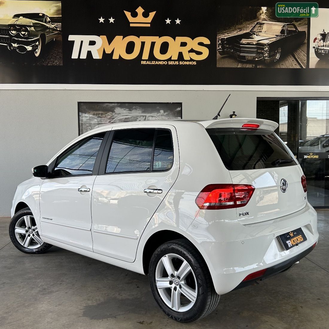 Volkswagen Fox Comfortline 1.6 4P Flex 2015/2016 — foto 3 de 10