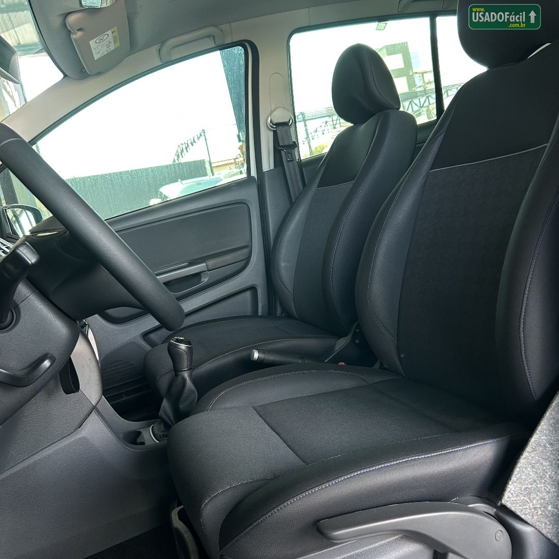 Volkswagen Fox Comfortline 1.6 4P Flex 2015/2016 — foto 7 de 10