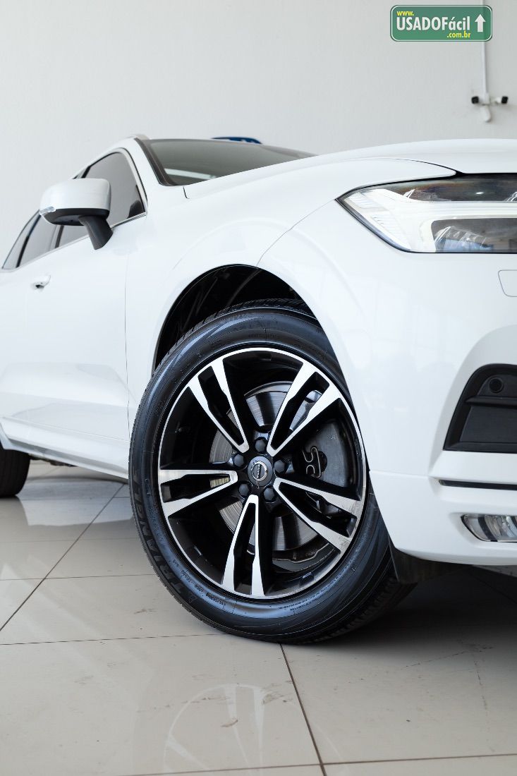 Volvo Volvo XC 60 D-5 Momentum 2.0 AWD Diesel 5P 2019/2020 — foto 17 de 18