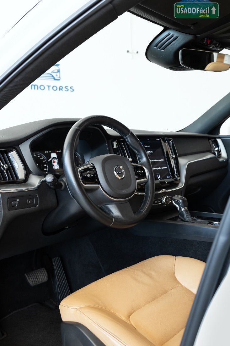 Volvo Volvo XC 60 D-5 Momentum 2.0 AWD Diesel 5P 2019/2020 — foto 6 de 18