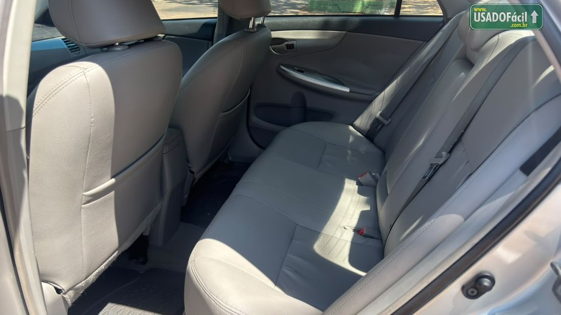 Toyota Corolla GLi 1.8 Automático Flex 2012/2013 — foto 9 de 13