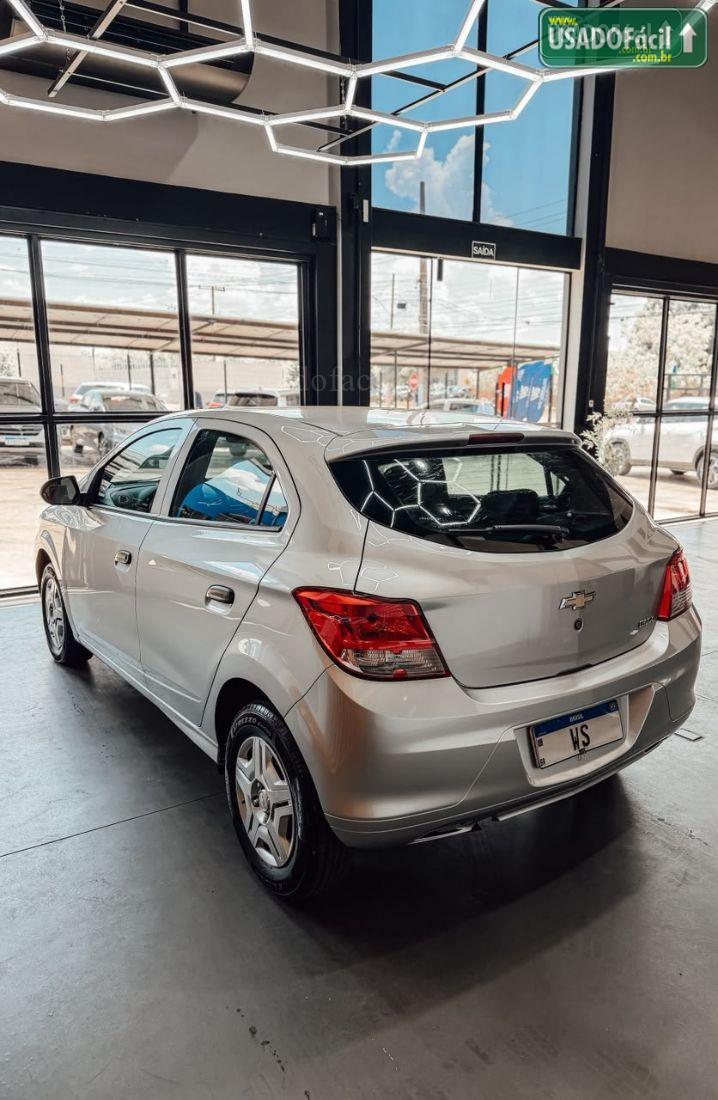 CHEVROLET/GM Onix Hatch LS 1.0 Mecânico Flex 2015/2015 — foto 6 de 9