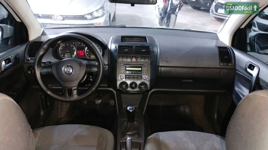 Volkswagen Polo Sedan 1.6 Mi Total Flex 2011/2012 — foto 17 de 18