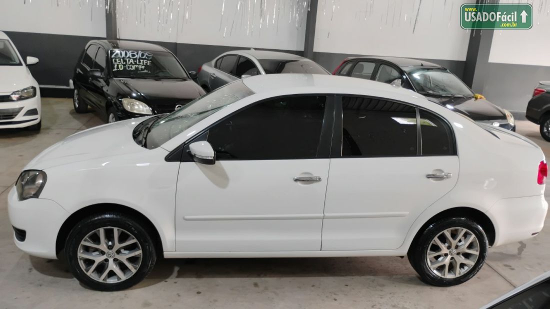 Volkswagen Polo Sedan 1.6 Mi Total Flex 2011/2012 — foto 4 de 18