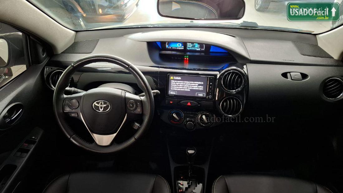 TOYOTA ETIOS hatch 1.5 flex 2017/2018 — foto 9 de 10