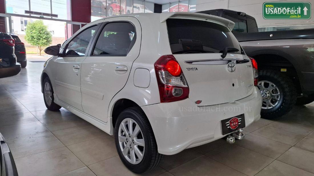 TOYOTA ETIOS hatch 1.5 flex 2017/2018 — foto 6 de 10