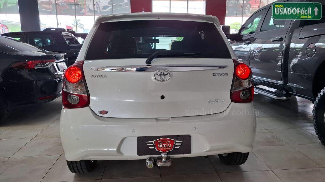 TOYOTA ETIOS hatch 1.5 flex 2017/2018 — foto 5 de 10
