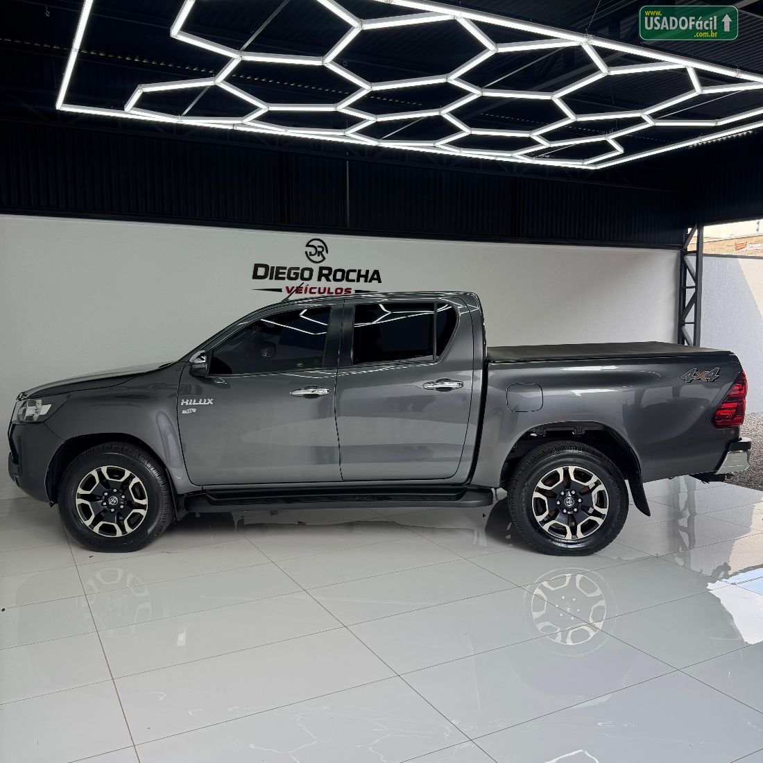 Toyota Hilux SRV CD 2.7 4x4 Automático Flex 2021/2021 — foto 8 de 20