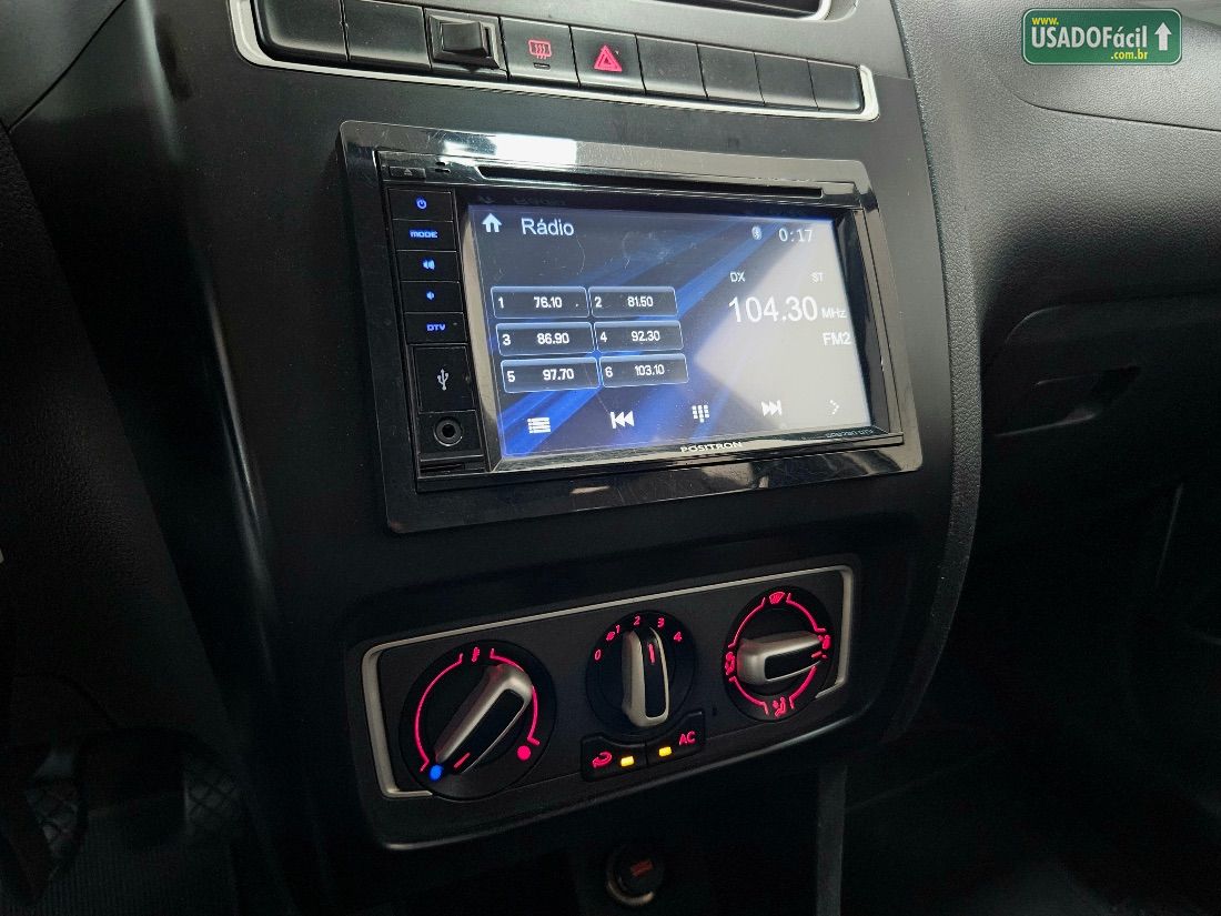 Volkswagen Fox 1.0 Mi 4P Total Flex 2013/2014 — foto 13 de 18