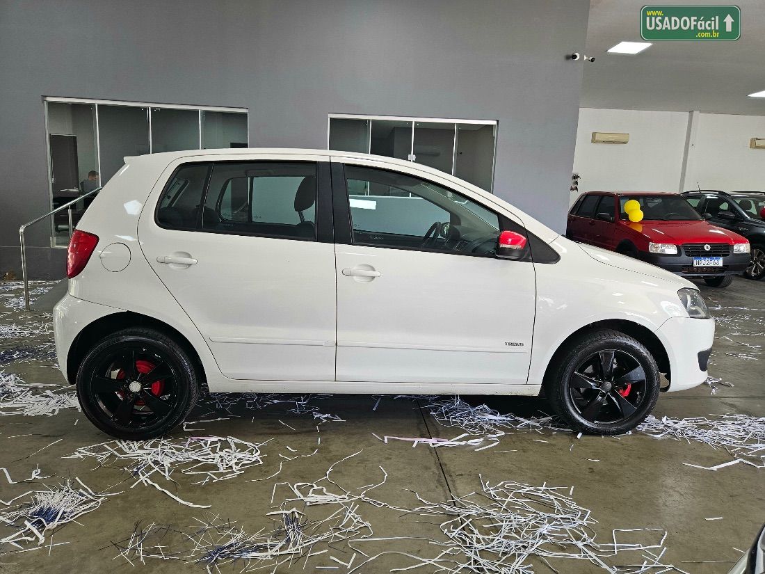 Volkswagen Fox 1.0 Mi 4P Total Flex 2013/2014 — foto 4 de 18