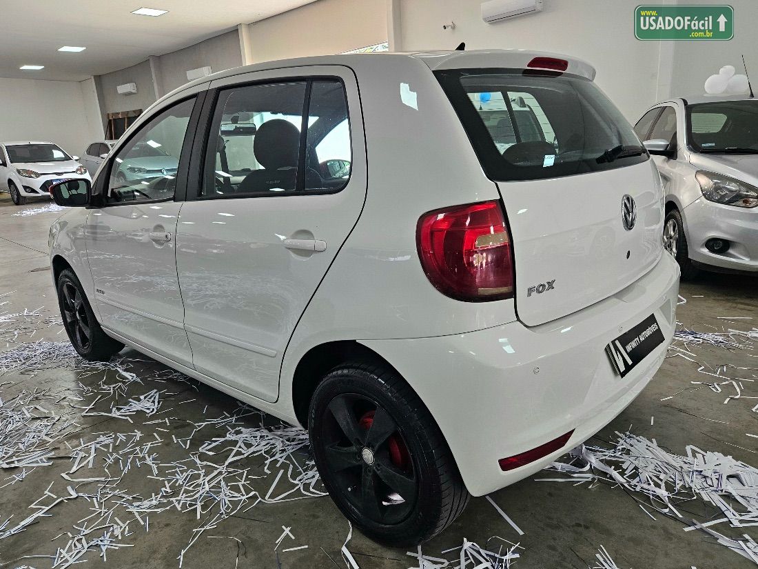Volkswagen Fox 1.0 Mi 4P Total Flex 2013/2014 — foto 7 de 18