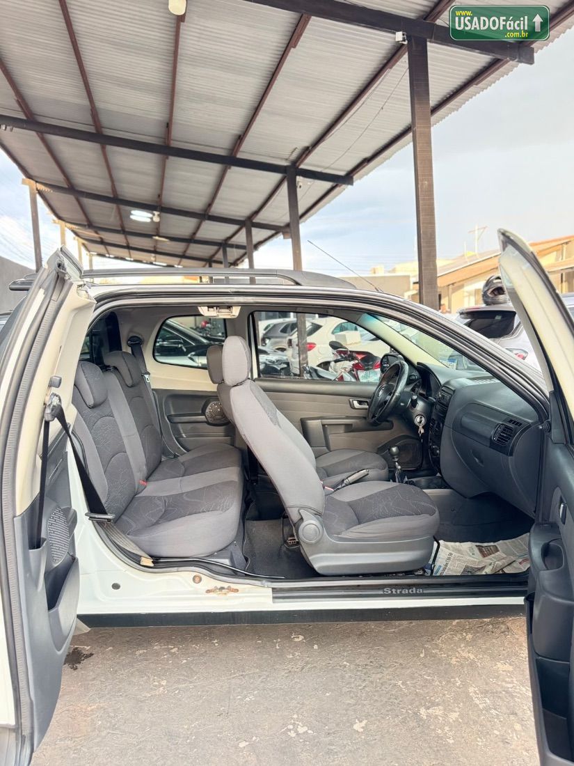 Fiat Strada Working CE 1.4 Mpi Fire Flex 2014/2014 — foto 10 de 11